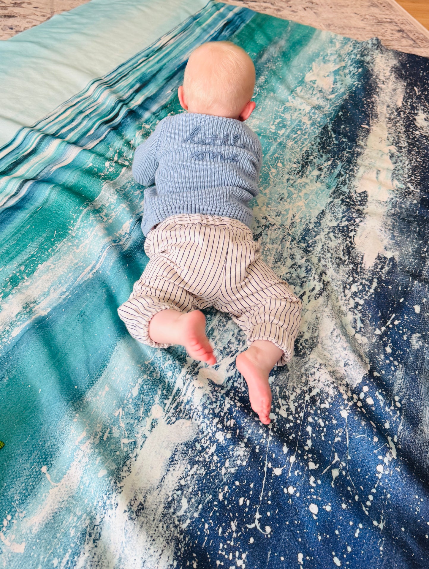 Wave On Blanket